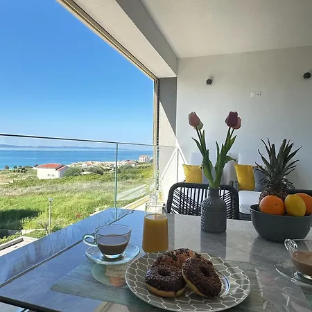 Seaside Haven Apartment
