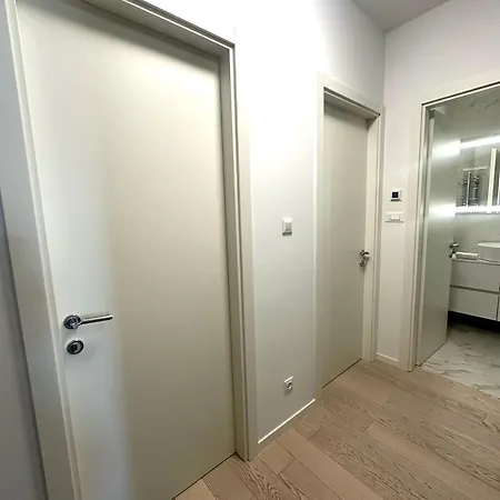 Seaside Haven Apartment *