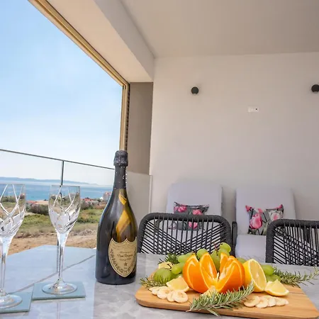 Seaside Haven Διαμέρισμα