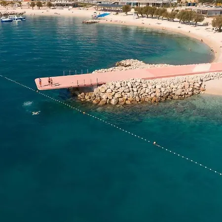 Seaside Haven 아파트 *