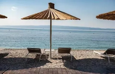Seaside Haven * Split